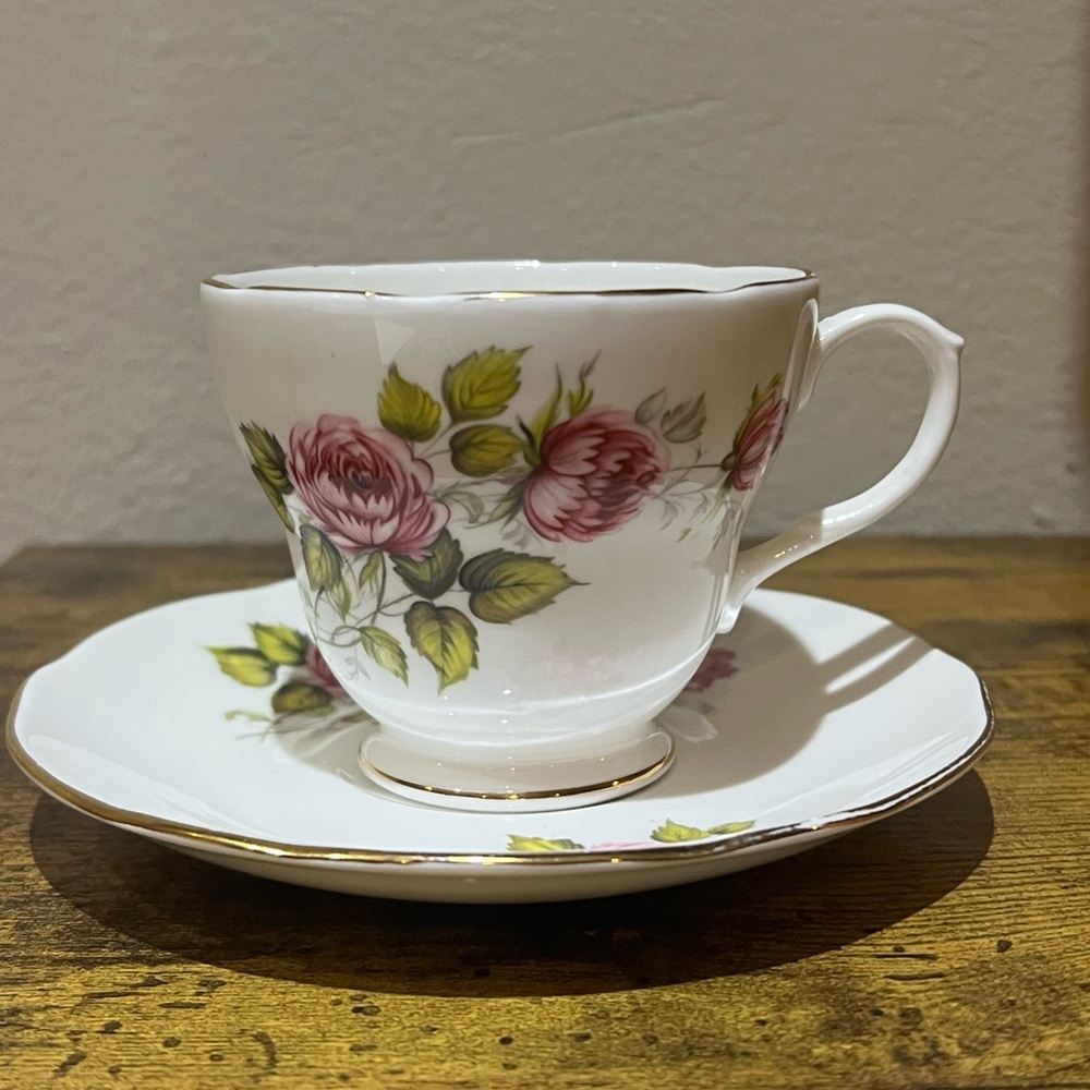 Duchess Bone China Edithe Teacup & Saucer Set
